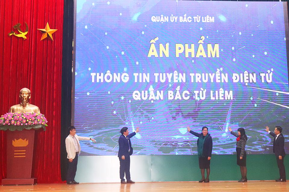 Ra mắt ấn phẩm “Thông tin tuyên truyền điện tử quận Bắc Từ Liêm”