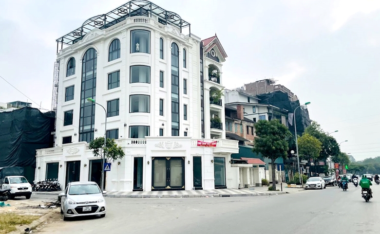 Kiểm tra đột xuất việc cấp sổ đỏ, giấy phép xây dựng