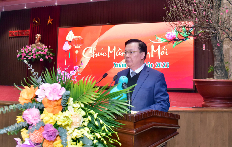 Bắt tay ngay vào công việc, giành kết quả tốt ngay từ ngày đầu, tháng đầu