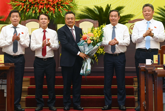 Mỗi phó chủ tịch Hà Nội phụ trách 5 quận, huyện