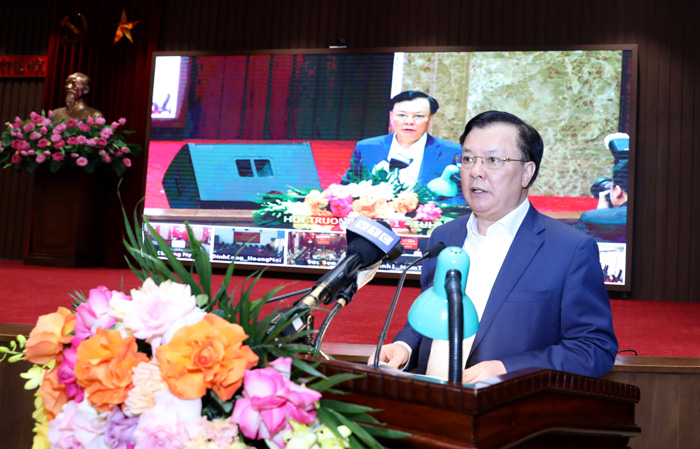 Giải quyết vấn đề lòng đường, vỉa hè không làm theo kiểu “bắt cóc bỏ đĩa”