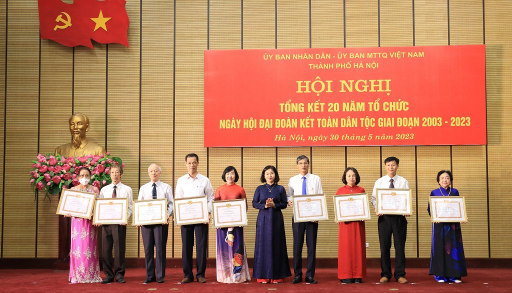 Hà Nội phát huy tinh thần đại đoàn kết, tôn vinh sức mạnh cộng đồng
