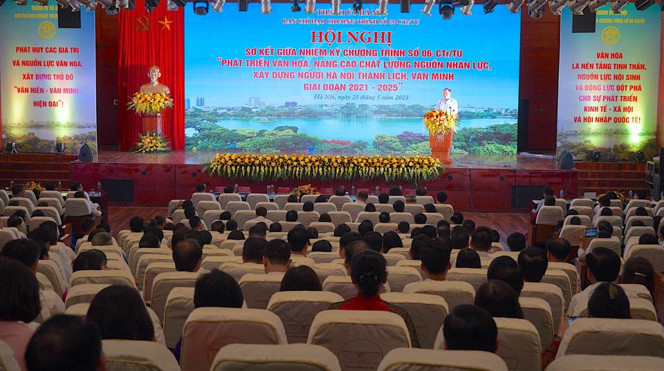 Huy động nguồn lực văn hóa, con người cho Thủ đô phát triển nhanh và bền vững