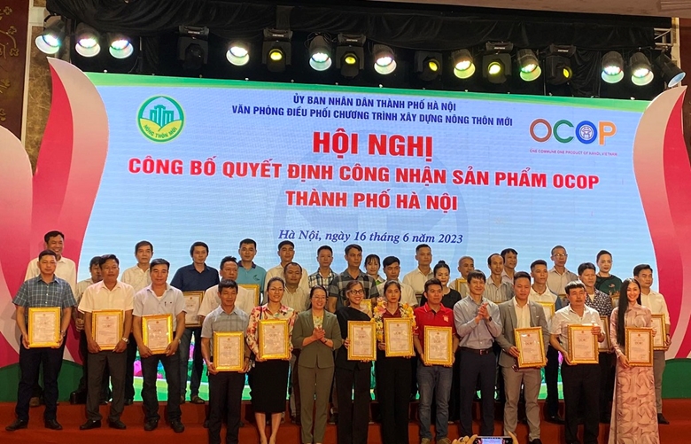 Hà Nội trao giấy chứng nhận cho 518 sản phẩm OCOP năm 2022