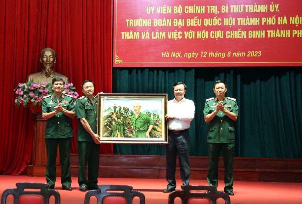 Phát huy Bộ đội Cụ Hồ trong triển khai các nhiệm vụ trọng tâm, cấp bách