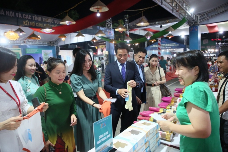 Sắp diễn ra Chương trình liên kết, xúc tiến đầu tư, thương mại, du lịch Hà Nội - Yên Bái