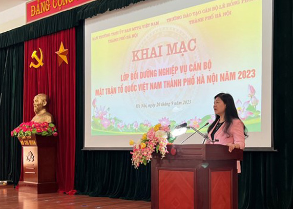 Hà Nội Bồi dưỡng nghiệp vụ cho 200 cán bộ Mặt trận các cấp