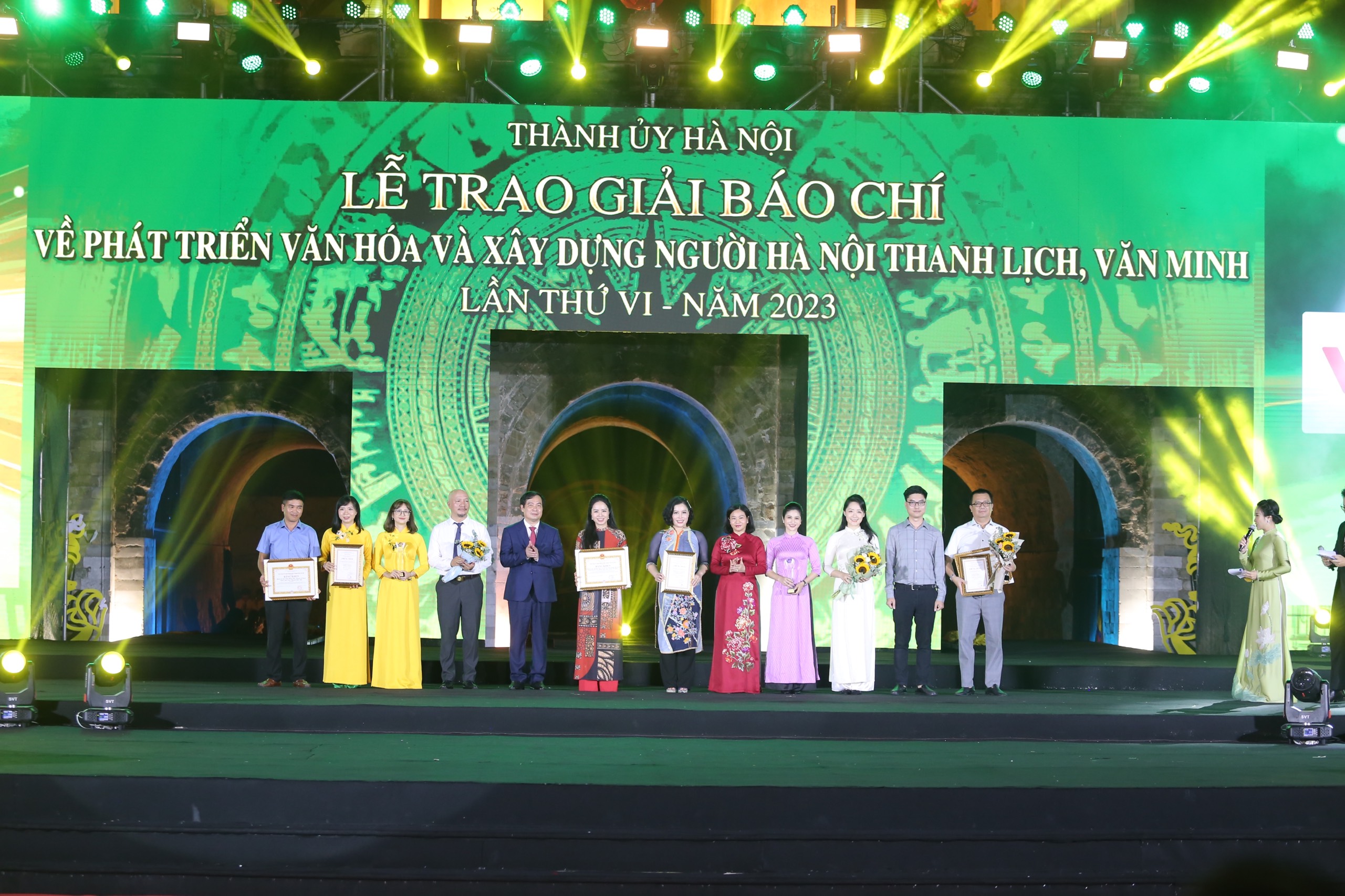 Trao Giải Báo chí Phát triển văn hóa và xây dựng người Hà Nội thanh lịch, văn minh lần thứ VI