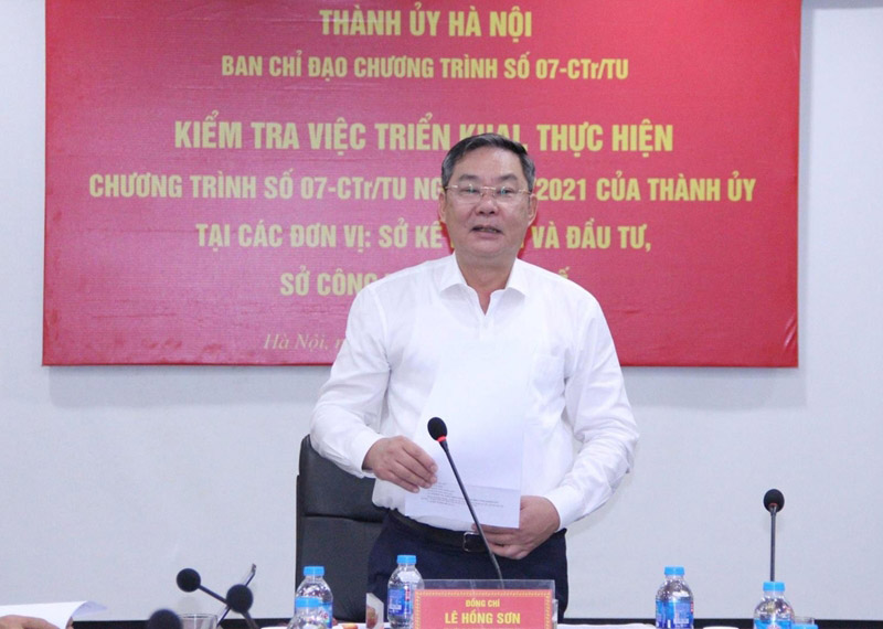Tăng cường hỗ trợ đổi mới sáng tạo, giảm bớt thủ tục, không chạy theo phong trào