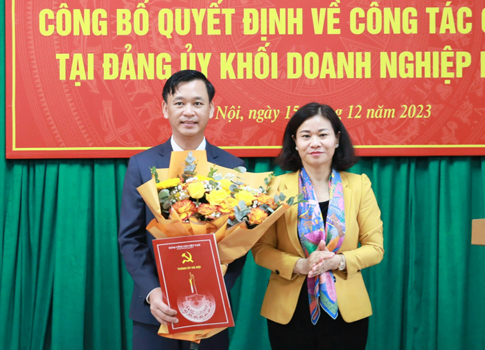Công bố quyết định của Ban Thường vụ Thành ủy Hà Nội về công tác cán bộ tại Đảng ủy Khối Doanh nghiệp Hà Nội
