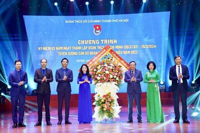 Nhận thức sâu sắc về trách nhiệm xây dựng Thủ đô phát triển nhanh, bền vững