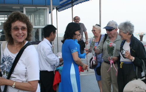 Da Nang receives first cruise ship