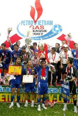 越南一支足球队列入2009年亚洲10大强劲足球俱乐部名单