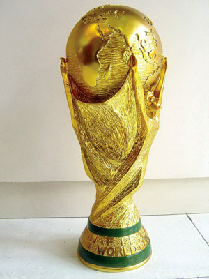 国际足联的世界金杯抵达越南