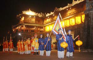 2010年顺化艺术节：文化遗产和融入世界