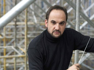 越——德艺术家举行特别特别交响乐之夜