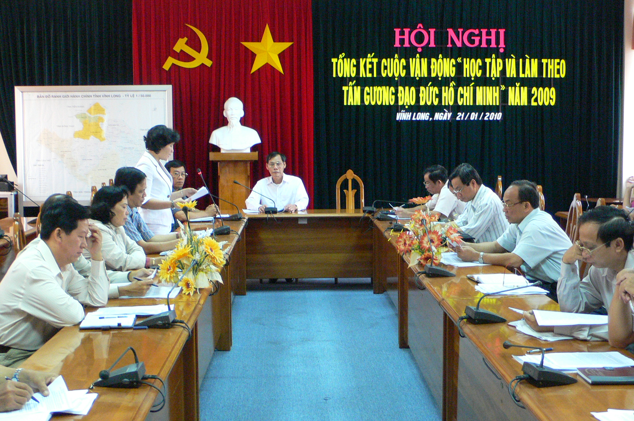 Vĩnh Long Kết quả sau 3 năm thực hiện Cuộc vận động “Học tập và làm theo tấm gương đạo đức Hồ Chí Minh”