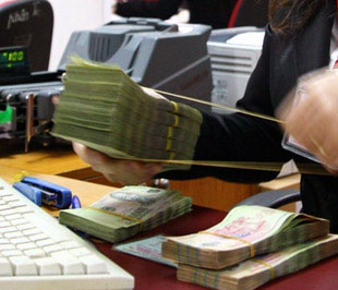 Basic interest rate kept stable at 8 per annum