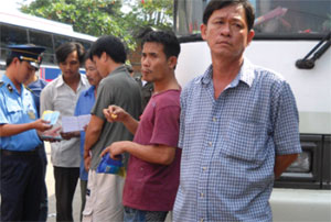 Loạn dịch vụ xe tết