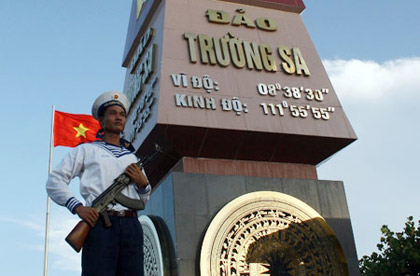 Triển lãm  Hình ảnh, hiện vật Quảng Ngãi- Hoàng Sa- Trường Sa- Lịch sử chủ quyền biển đảo Việt Nam