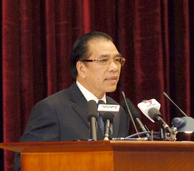 Khẩn trương, tích cực chuẩn bị về mọi mặt để bảo đảm cho thành công của Đại hội Đảng