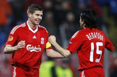 欧罗巴联赛·综合消息： 利物浦、汉堡、尤文图斯晋级１６强