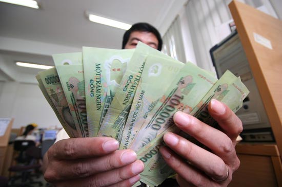 Lạm phát Cơ quan điều hành lạc quan, chuyên gia lo ngại