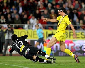 西甲综合：巴萨击败马略卡　暂登积分榜榜首