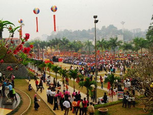 热火朝天的老街省上庙迎春庙会