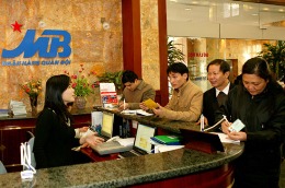 Lần đầu tiên có chứng chỉ tiền gửi lãi suất điều chỉnh định kỳ