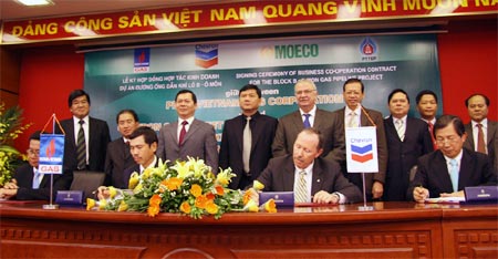 1 billion USD for block B – O Mon gas pipeline