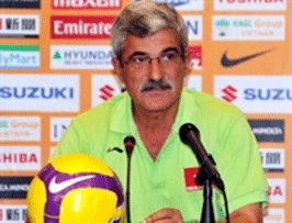 VFF, Calisto sign three-year contract