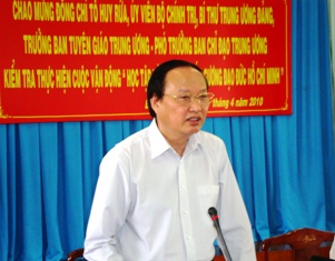 Đồng chí Tô Huy Rứa Học tập và làm theo Bác, người lãnh đạo không chỉ nói hay, mà làm cũng phải tốt