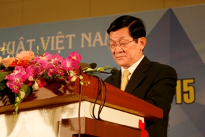Phát huy mạnh mẽ hơn nữa vai trò của đội ngũ trí thức đối với sự phát triển của đất nước