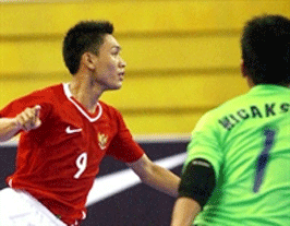 Indonesia routs Malaysia