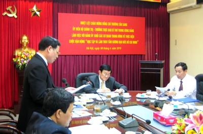 Đồng chí Trương Tấn Sang Đẩy mạnh Cuộc vận động gắn với tổ chức tốt Đại hội Đảng các các cấp