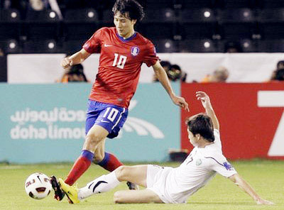 韩国队勇夺2011年亚洲杯足球联赛季军