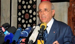 Tunisie les manifestants se concertent sur le nouveau gouvernement