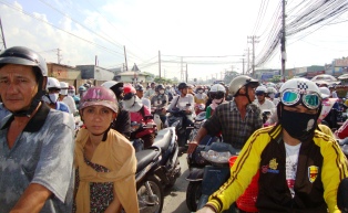 Thành Phố Hồ Chí Minh Tăng cường đảm bảo trật tự an toàn giao thông dịp cuối năm