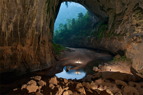 Son Doong, la plus grande caverne du monde, selon NG