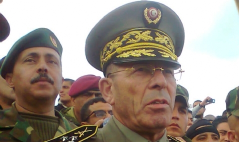 L armée se porte garante de la révolution en Tunisie