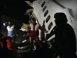 Iran 72 morts dans l accident d un avion