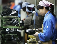 EU’s duties on VN’s shoes to expire on April 1