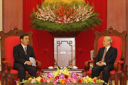 越共中央总书记阮富仲会见中国驻越大使