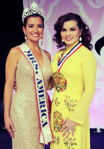 一名越南人担任2011年Mrs World评委会主席