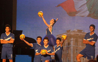 意大利-越南时装晚会：足球、音乐和时装