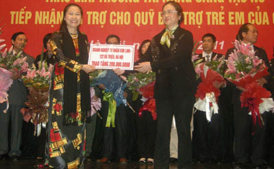 Xây dựng chuẩn mực đạo đức trong cán bộ, đoàn viên công đoàn theo tư tưởng, tấm gương đạo đức Hồ Chí Minh