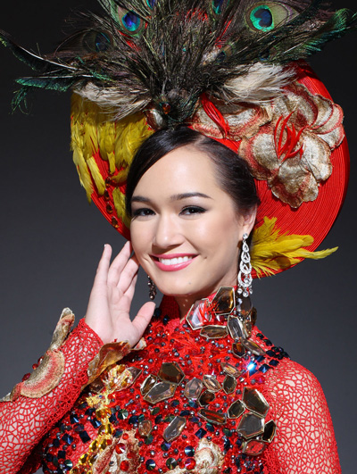 翠微2011年世界小姐总决赛独特“战袍”亮相