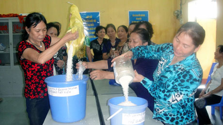 Hũ gạo tiết kiệm và tấm lòng phụ nữ Uông Bí Quảng Ninh