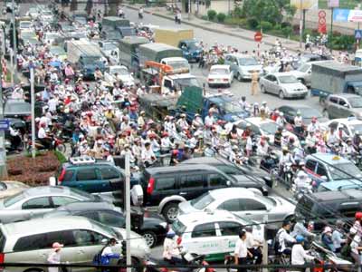 Hà Nội nghiên cứu điều chỉnh giờ làm việc, học tập